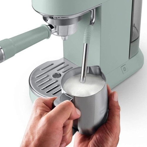 Кофеварка рожковая DeLonghi EC890.GR