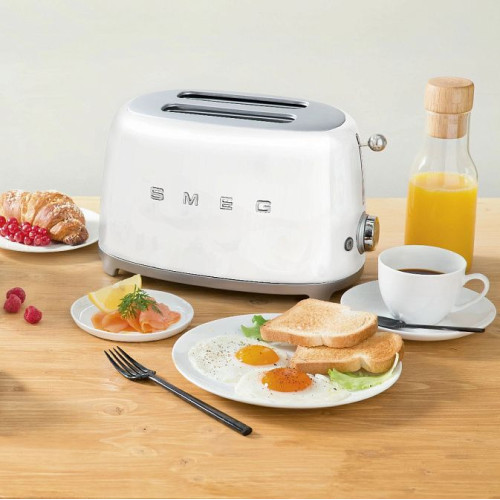 Тостер Smeg TSF01WHEU