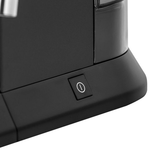 Кофеварка рожковая DeLonghi EC 685.BK