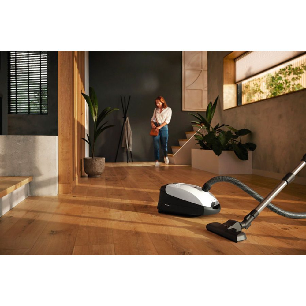 Пылесос Miele Classic C1 SBAF5 Flex PowerLine Белый