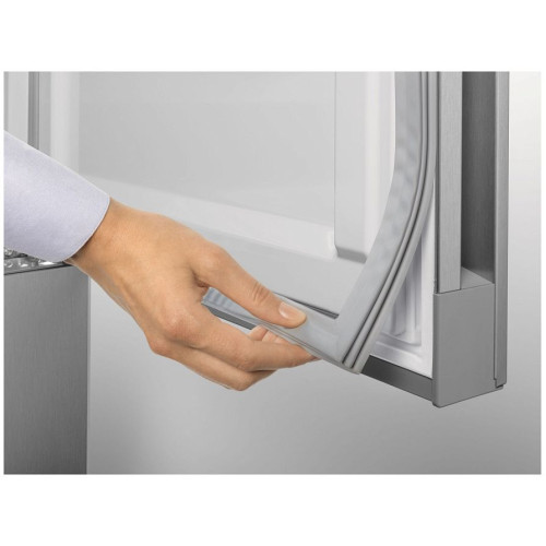 Холодильник Liebherr CNsfd 5703-22 001