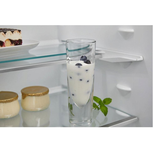 Встраиваемый холодильник Electrolux ENS6TE19S