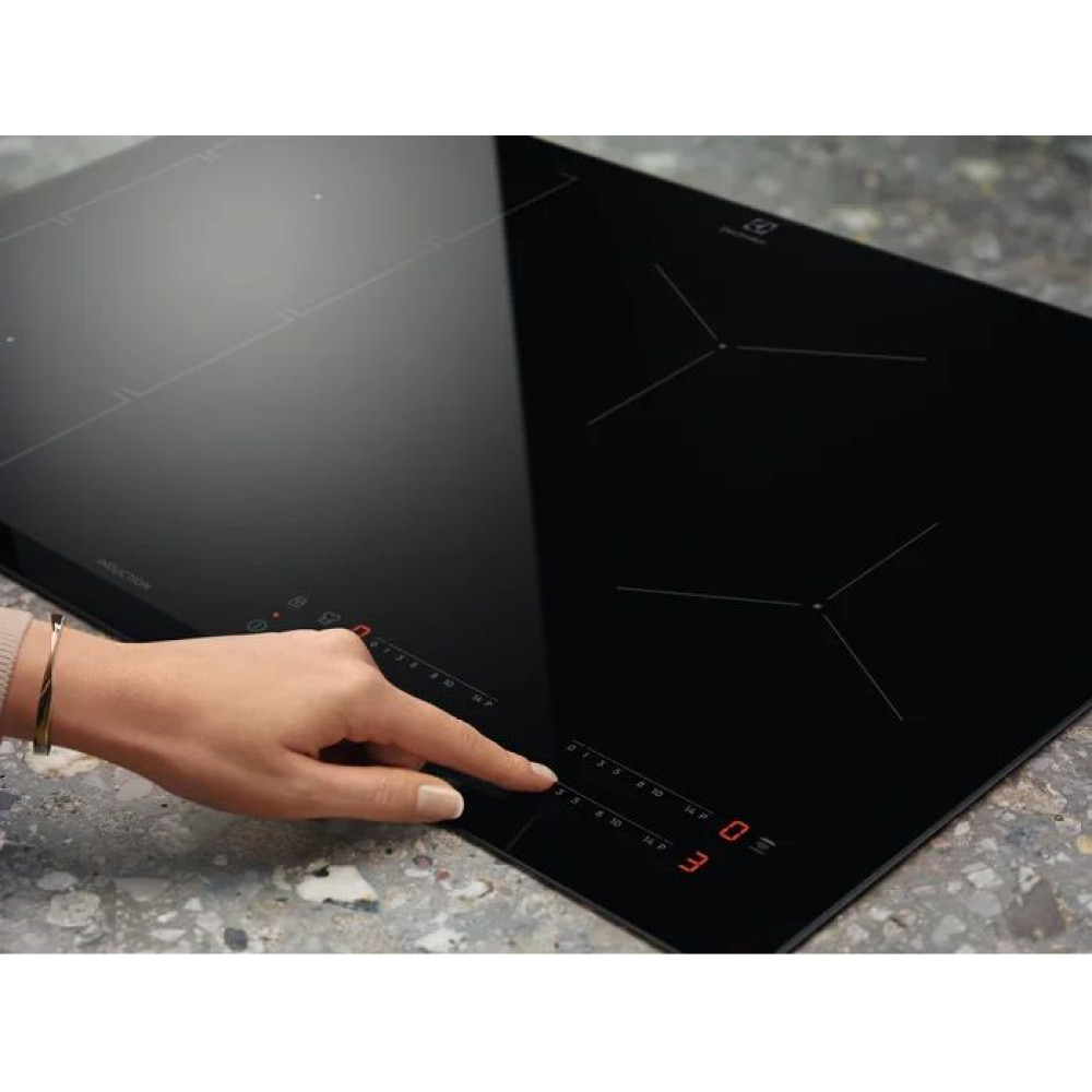 Варочная панель Electrolux EIS62443