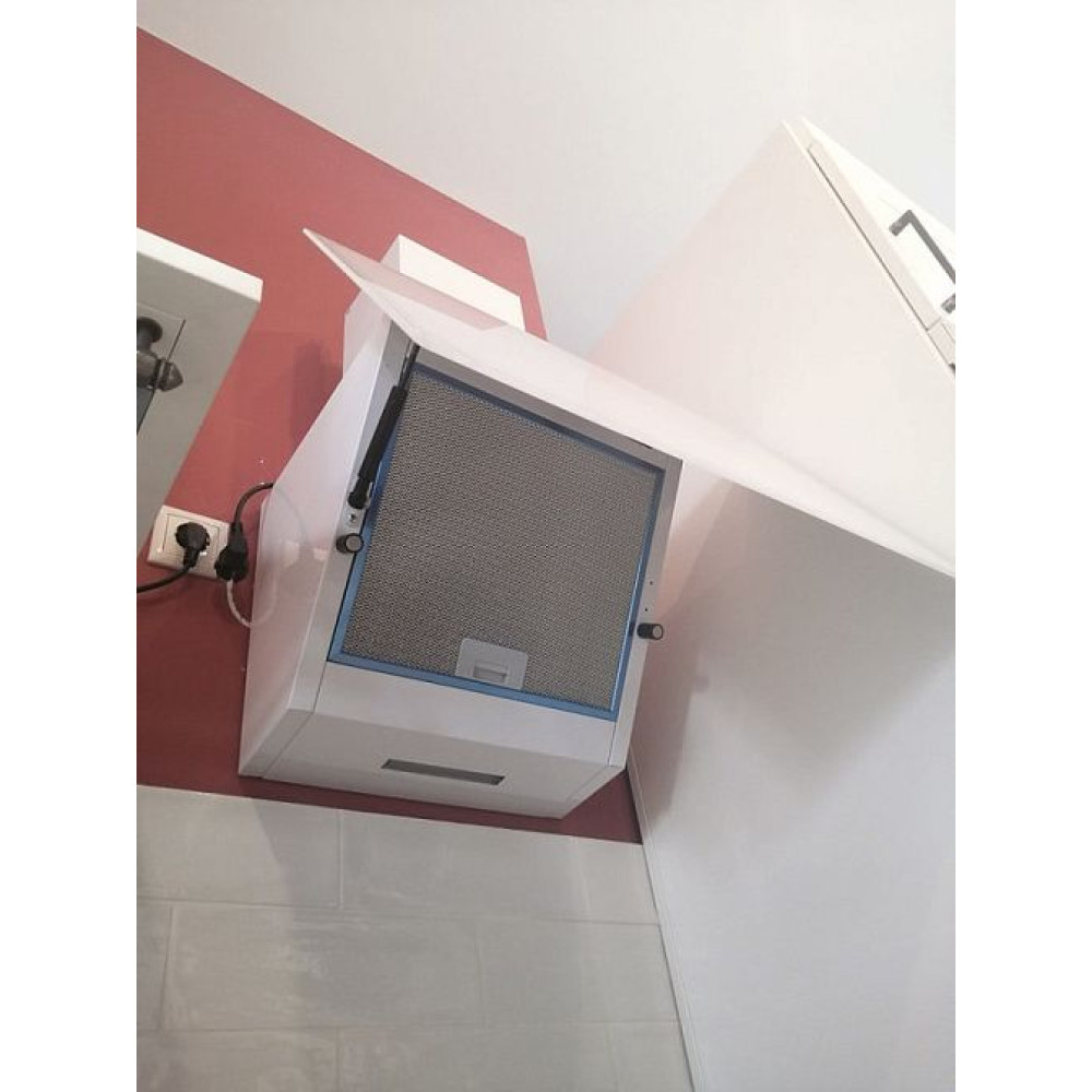 Наклонная вытяжка Korting KHC 69059 RGW