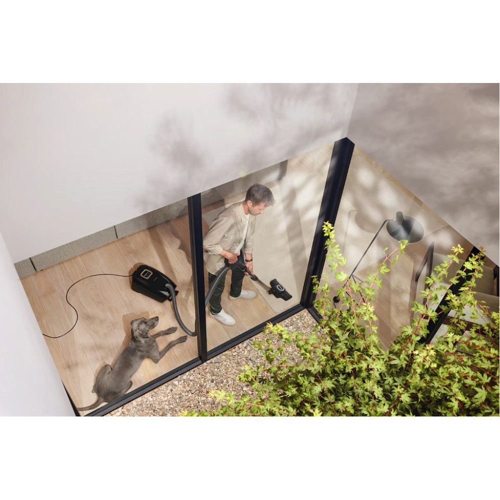 Пылесос Miele Guard L1 Cat-Dog Flex SUZF0 черный