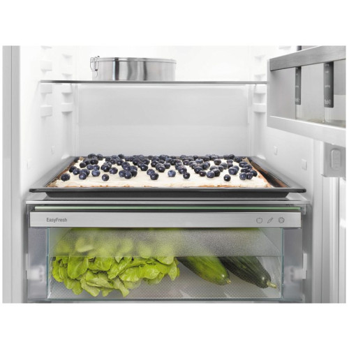 Холодильник Liebherr CNsfd 5703-22 001