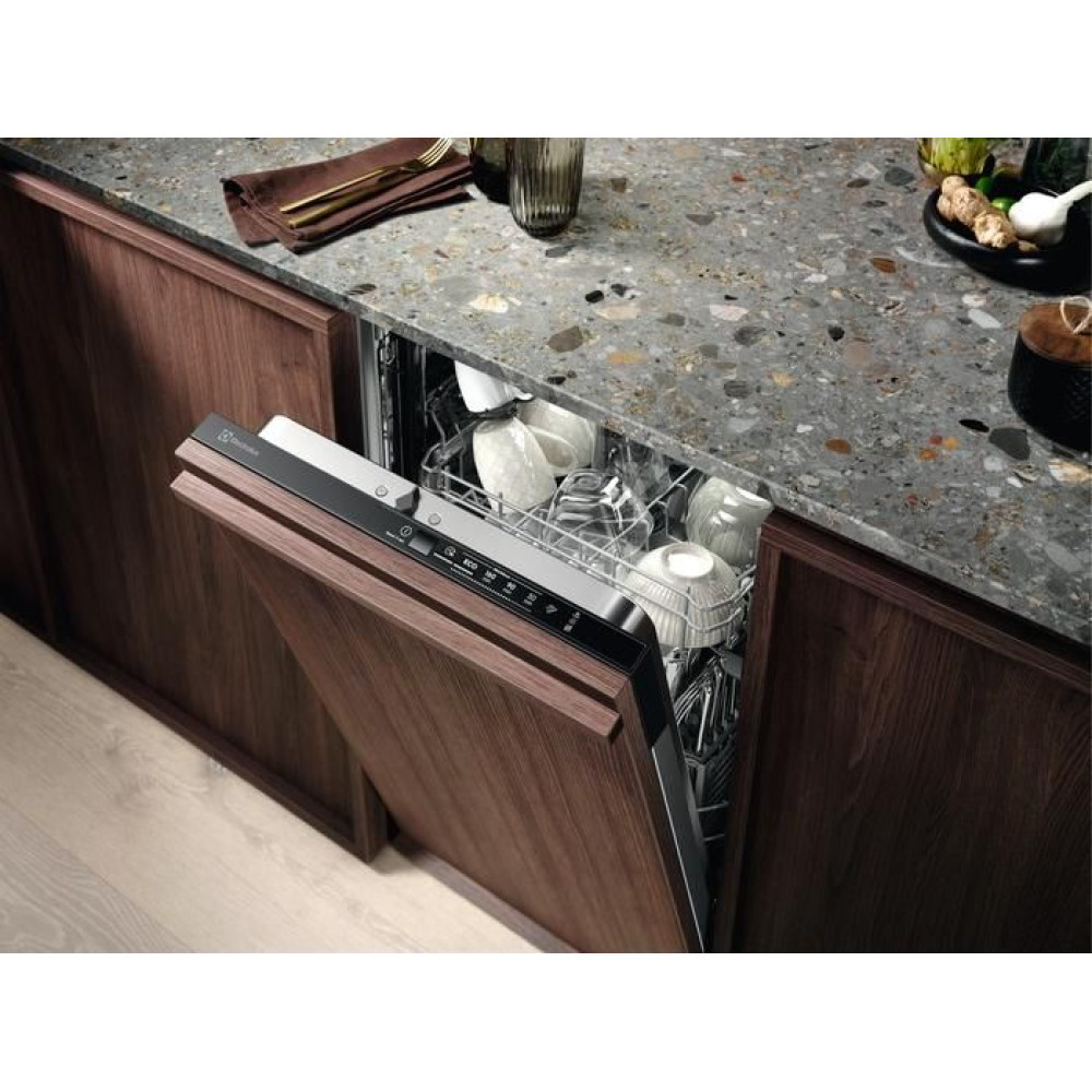 Посудомоечная машина Electrolux EEA71210L